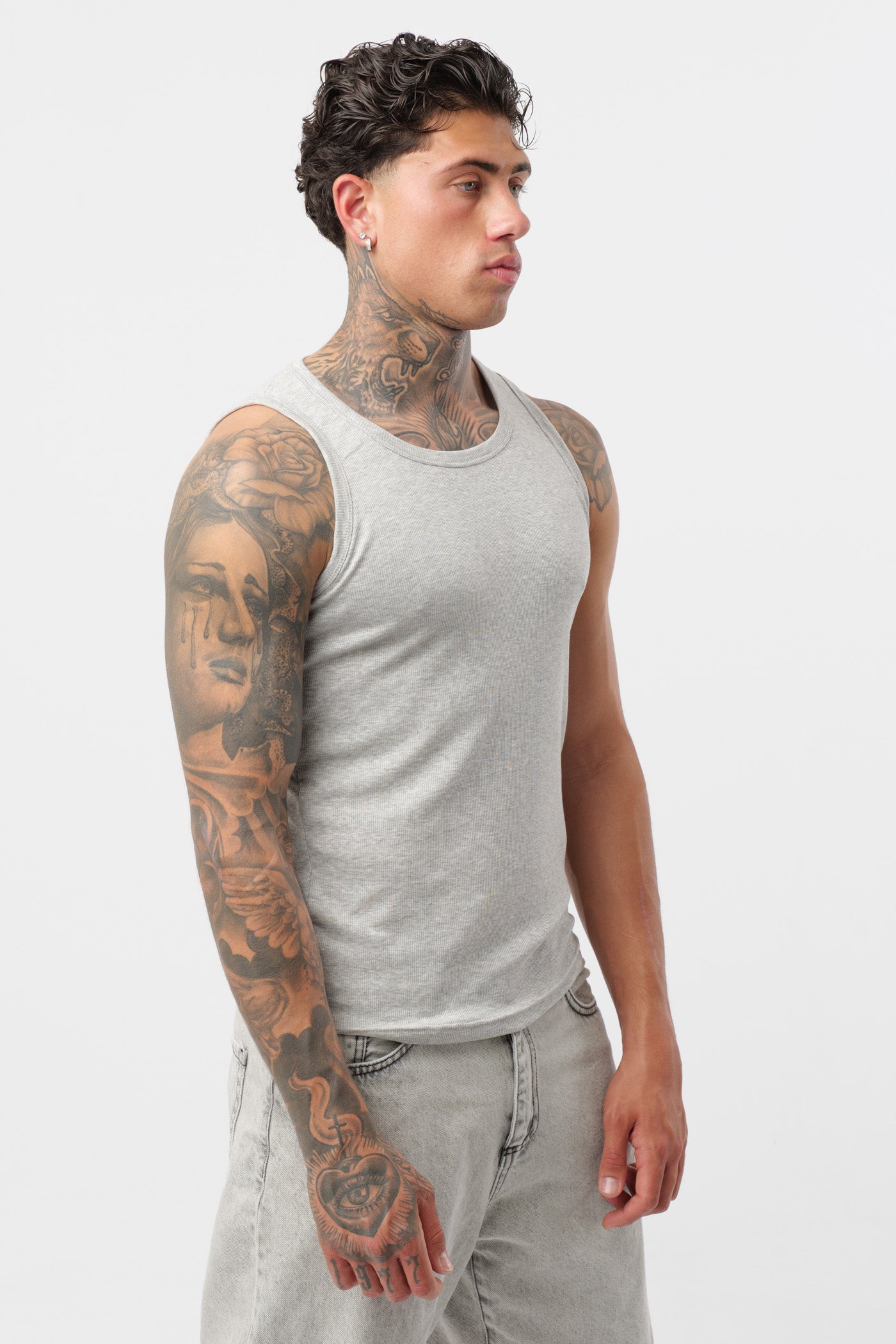 Graues geripptes Tanktop