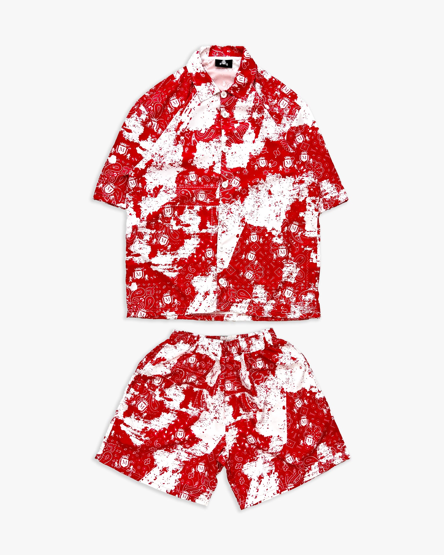 Schwarzes T-Shirt mit schwarzem Logo