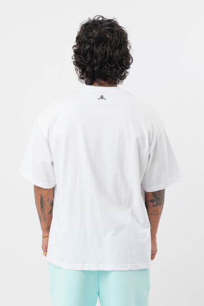 Weißes T-Shirt mit schwarzem Logo