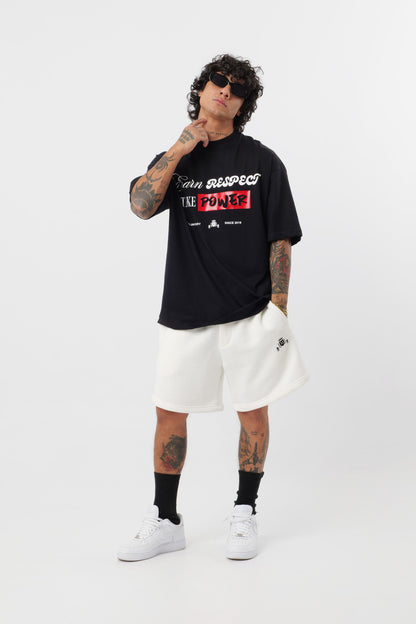Schwarzes T-Shirt mit schwarzem Logo