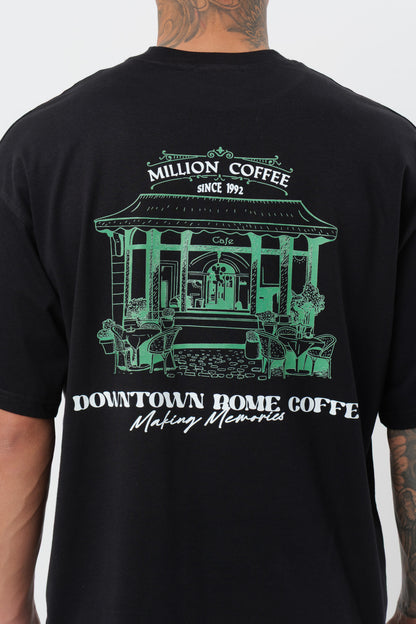 Schwarzes T-Shirt mit schwarzem Logo