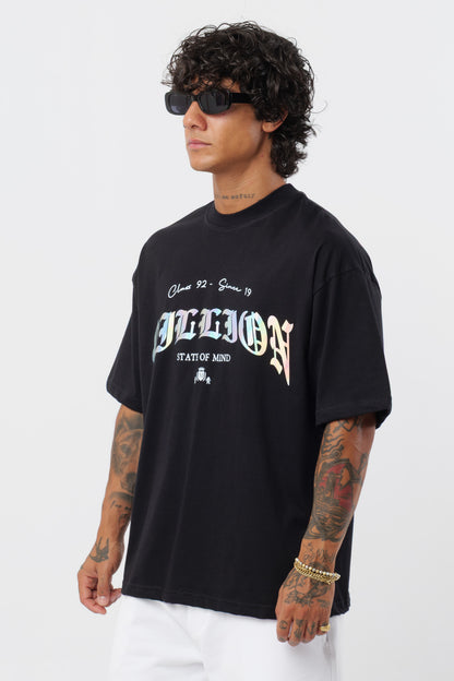 Weißes T-Shirt mit schwarzem Logo